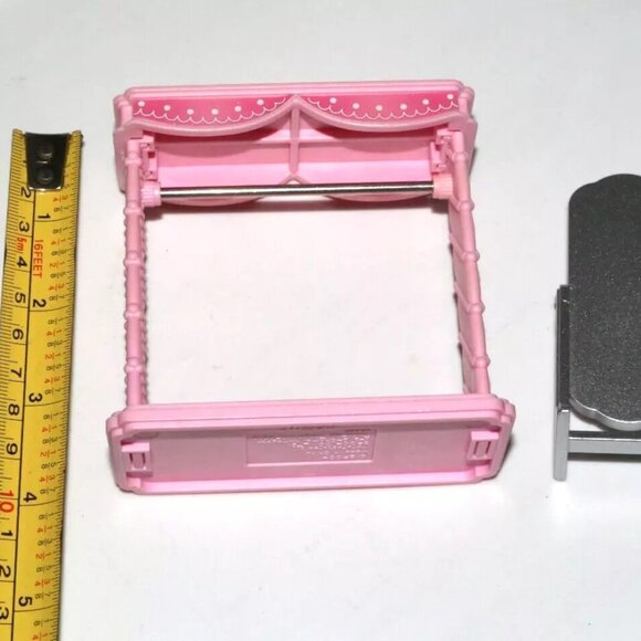 EPOCH sylvanian families boutique clothing rack and mirror - calico critters - Picture 4 of 4